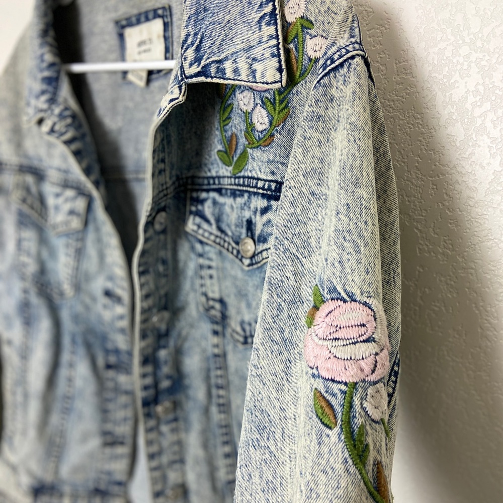 Jean Jacket with Embroidery - Denim Jacket